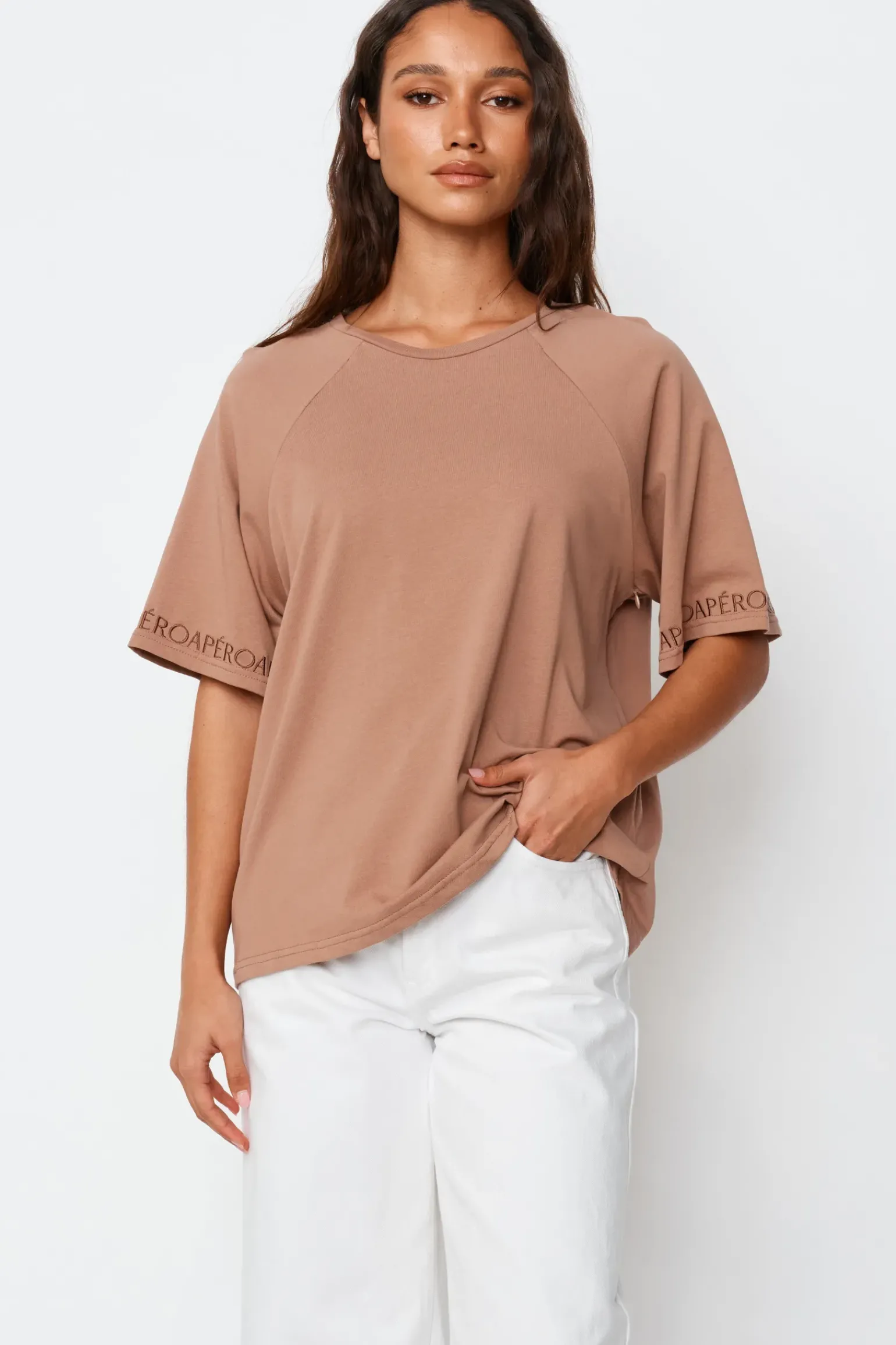 Apero Logo Sleeve Box Cut Tee - Mocha