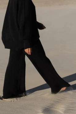 ARCAA Vera Sweater - Black