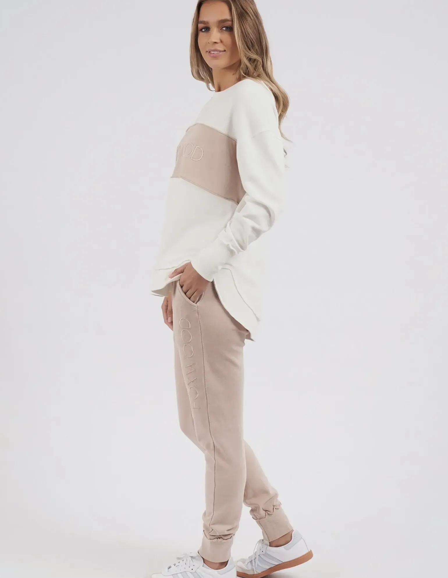 Foxwood Simplified Tonal Crew - Sage