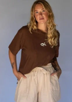 Hobo & Hatch Coast Tee - Chocolate
