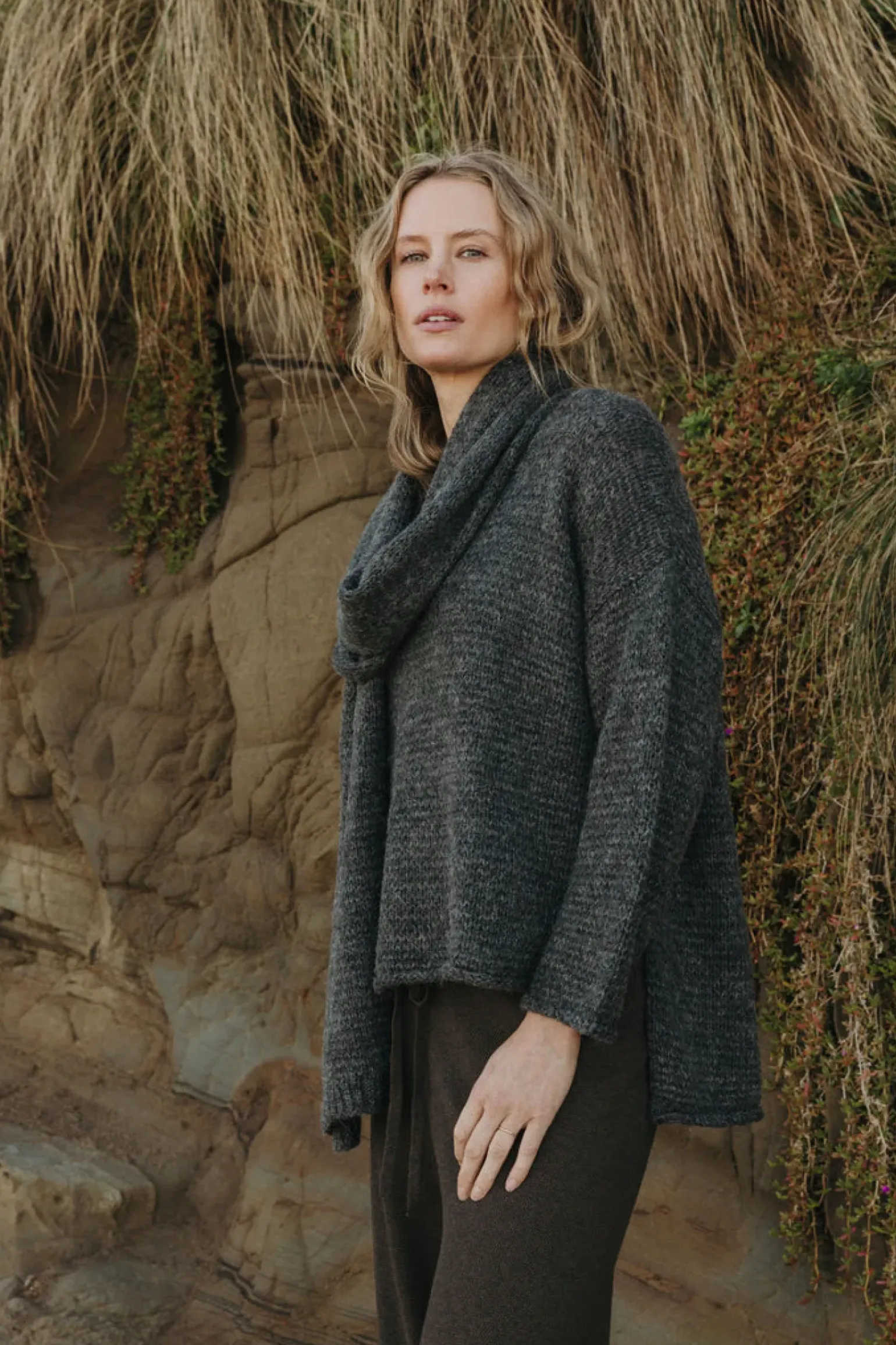 Talamaya Drift Airy Pullover - Heath Green