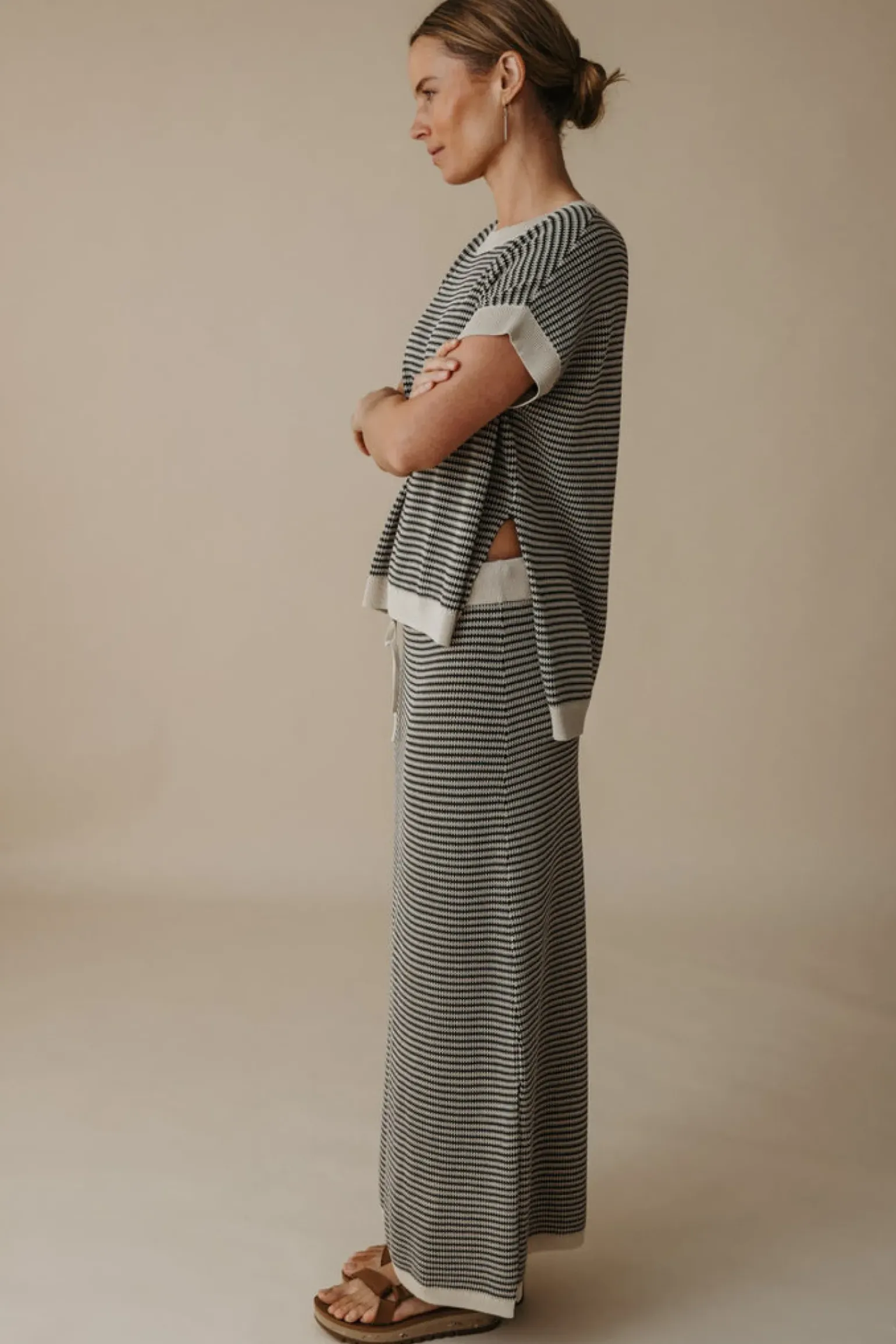 Talamaya Lattice Short Sleeve Pullover - Washed Black & Soft Gold