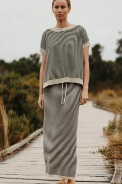 Talamaya Lattice Short Sleeve Pullover - Washed Black & Soft Gold